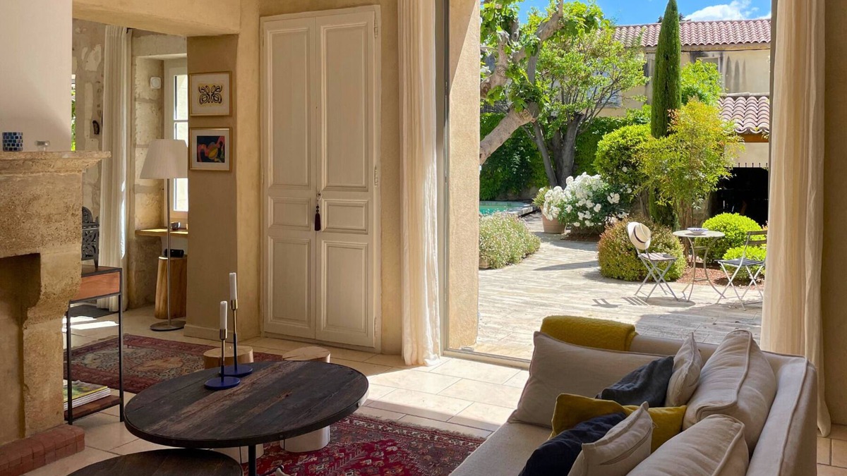 Mouries House | La Maison de Clervie - village de Mouriès