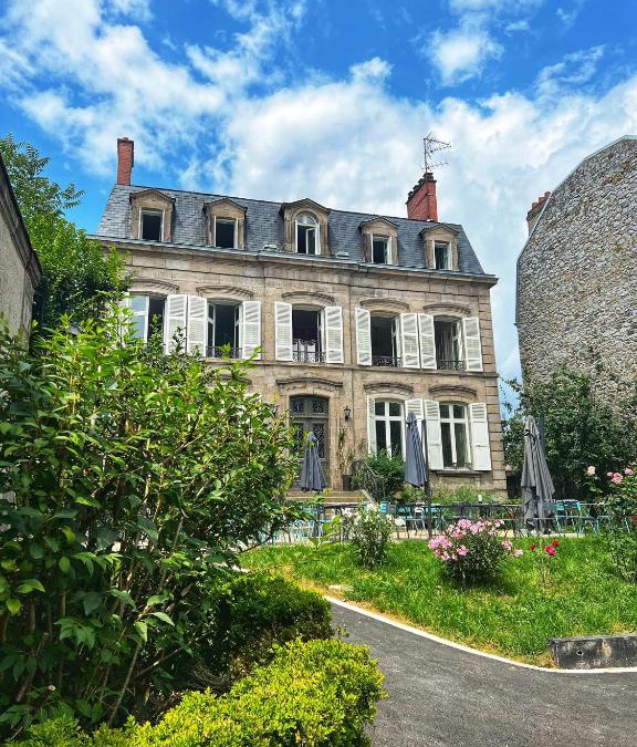 Limoges Apartment | La maison de famille Limoges