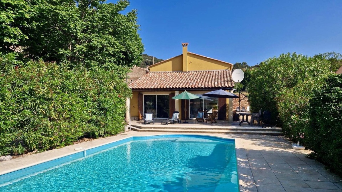 Faugeres House | La Maison de Faugeres - Faugères, Languedoc Roussillon