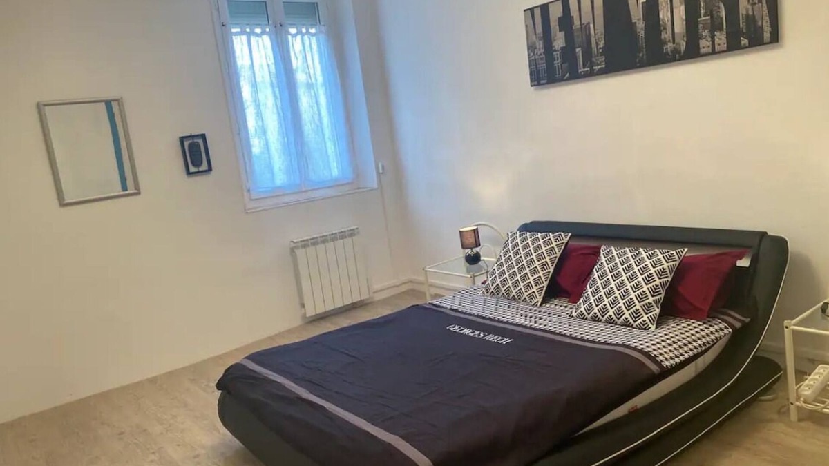 Peyriac-de-Mer Apartment | La Maison Delie - Appartement Proche des Pontons