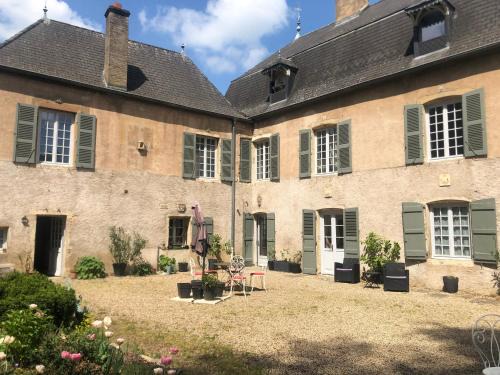 Cluny Bed & Breakfast | La Maison des Gardes - Chambres d'hôtes