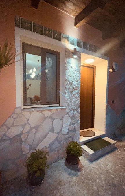 Mondragone Apartment | La Maison