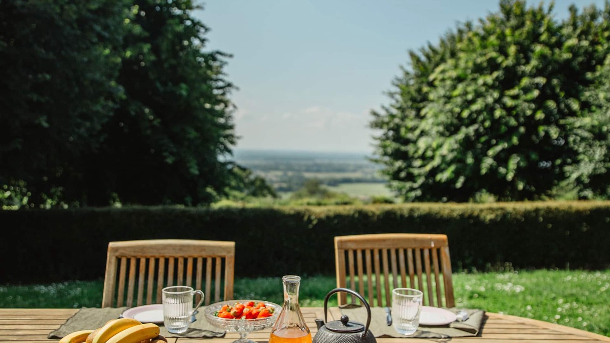 Beuvron-en-Auge Cottage | La Maison Pomme-Charming house in Normandy, panoramic view, garden & swimming pool