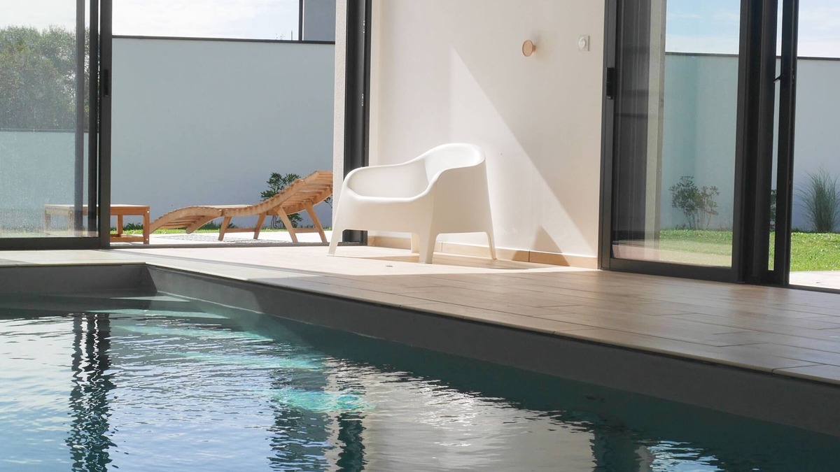 Landunvez House | La Maison Toul Ar Ran, indoor pool 29°C, 5-minute walk from the beach.