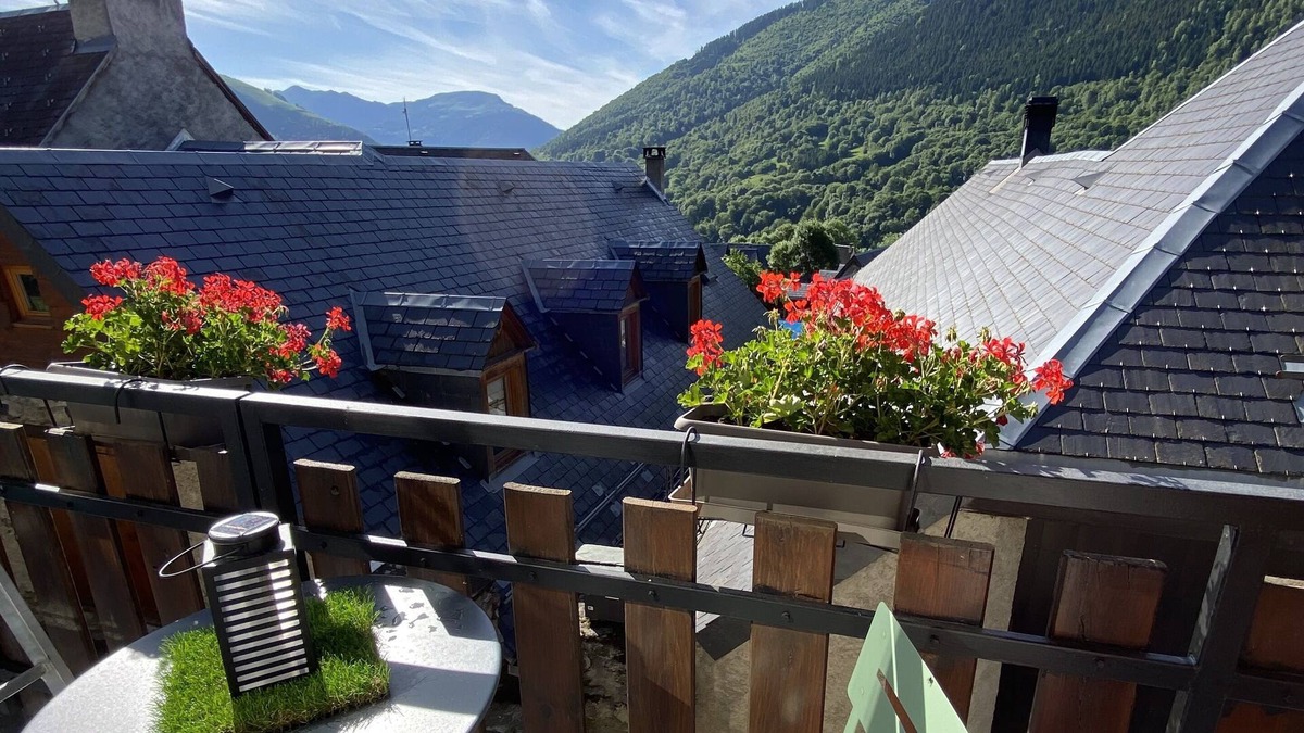 Cazeaux-de-Larboust House | LA MAISOUNETA, mountain cottage for 4 people