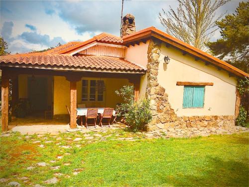 Navas de Riofrio House | LA MALINCHE