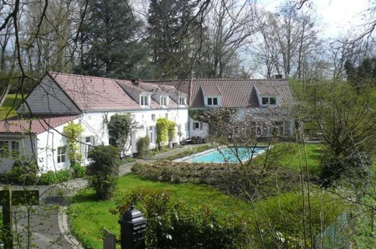 Ohain House | La Marache