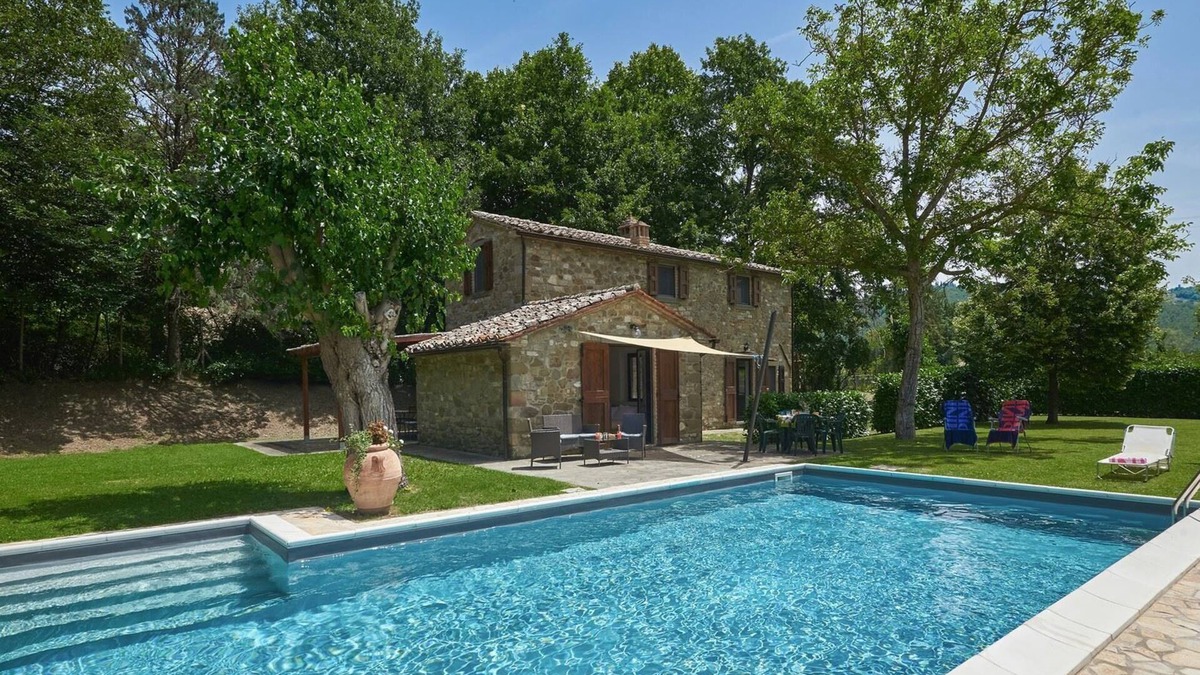 Bivio Lugnano Villa | La Mita, Cortona, Arezzo and Cortona