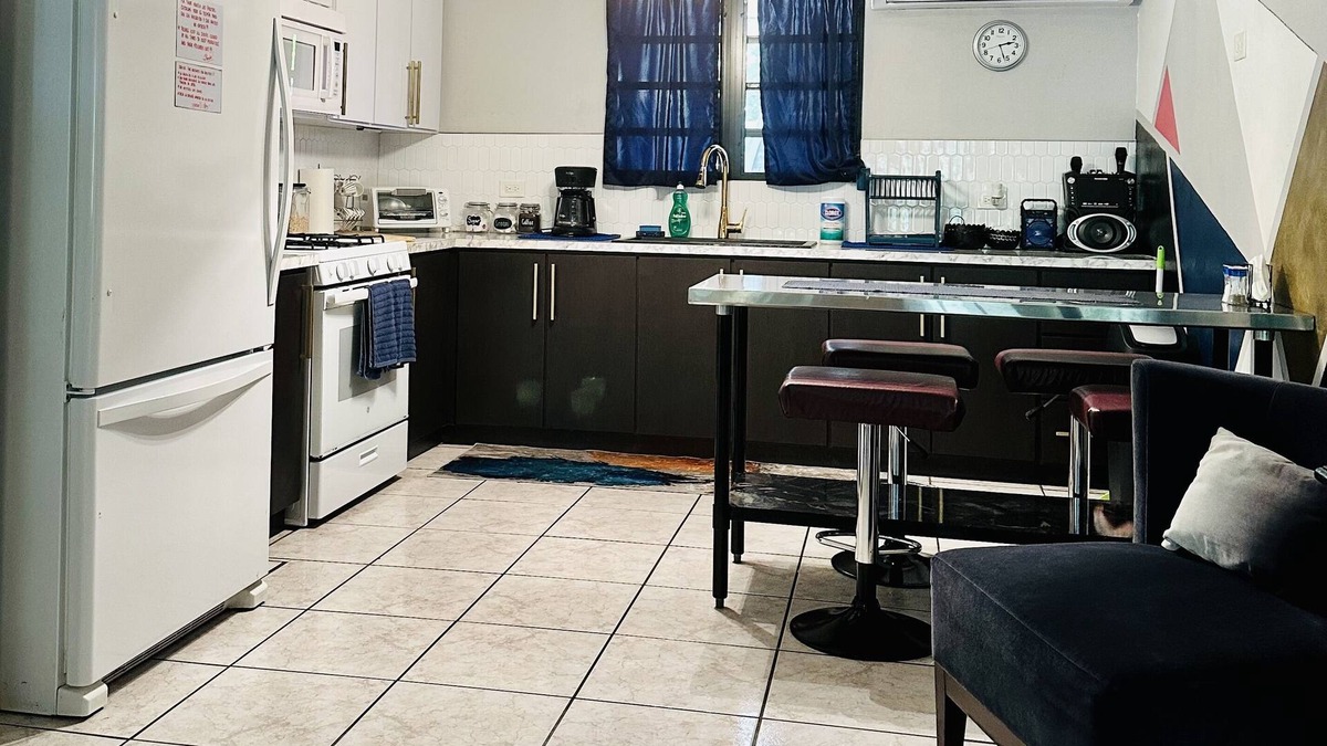 Guzman Abajo Apartment | La Moderna at Casa Las Palmas