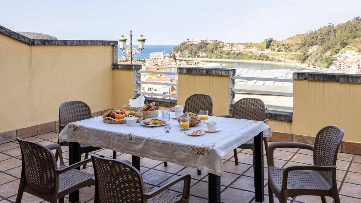 Ribadesella House | La Nogalera - With views of the sea and the mountains