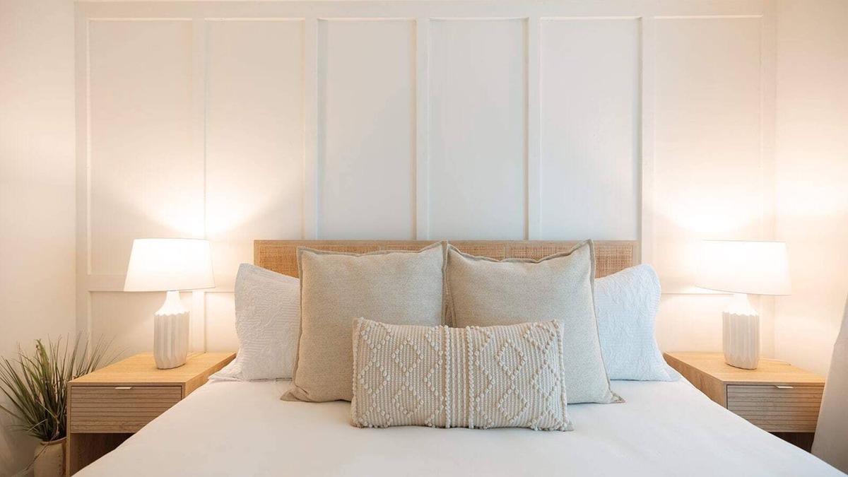 South End Apartment | La Ola by Casa Del Sol