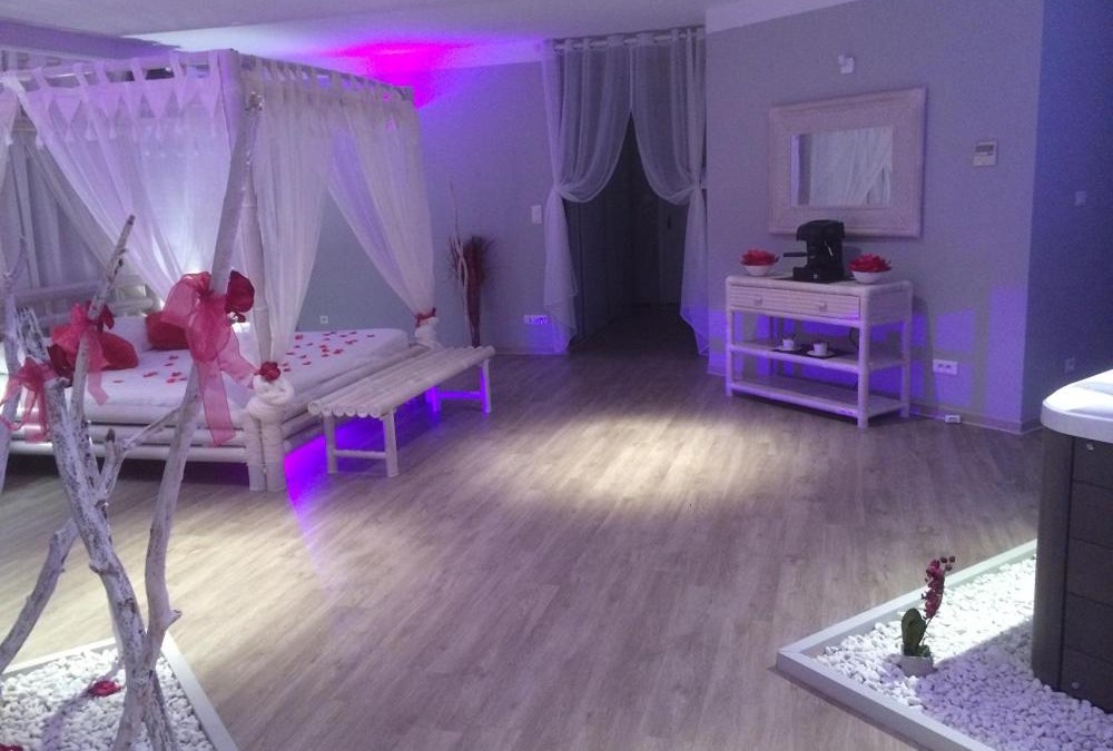 Beaucaire House | La Paillote Exotique Spa