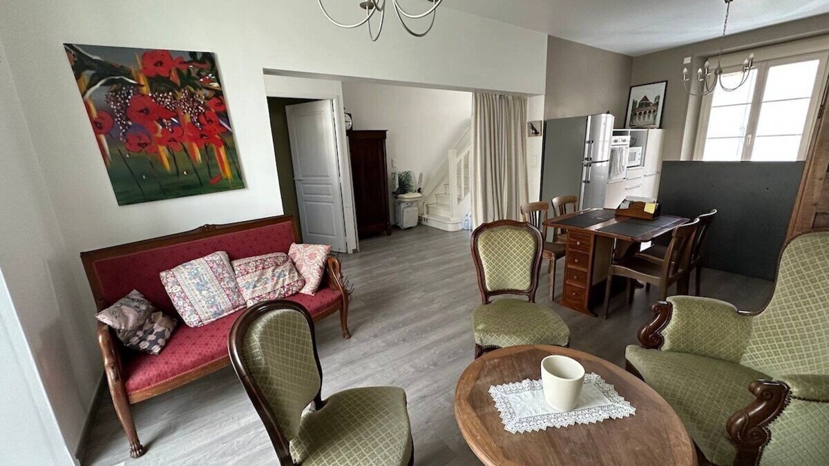 Chablis Apartment | La parenthèse-Apartment-Private Bathroom