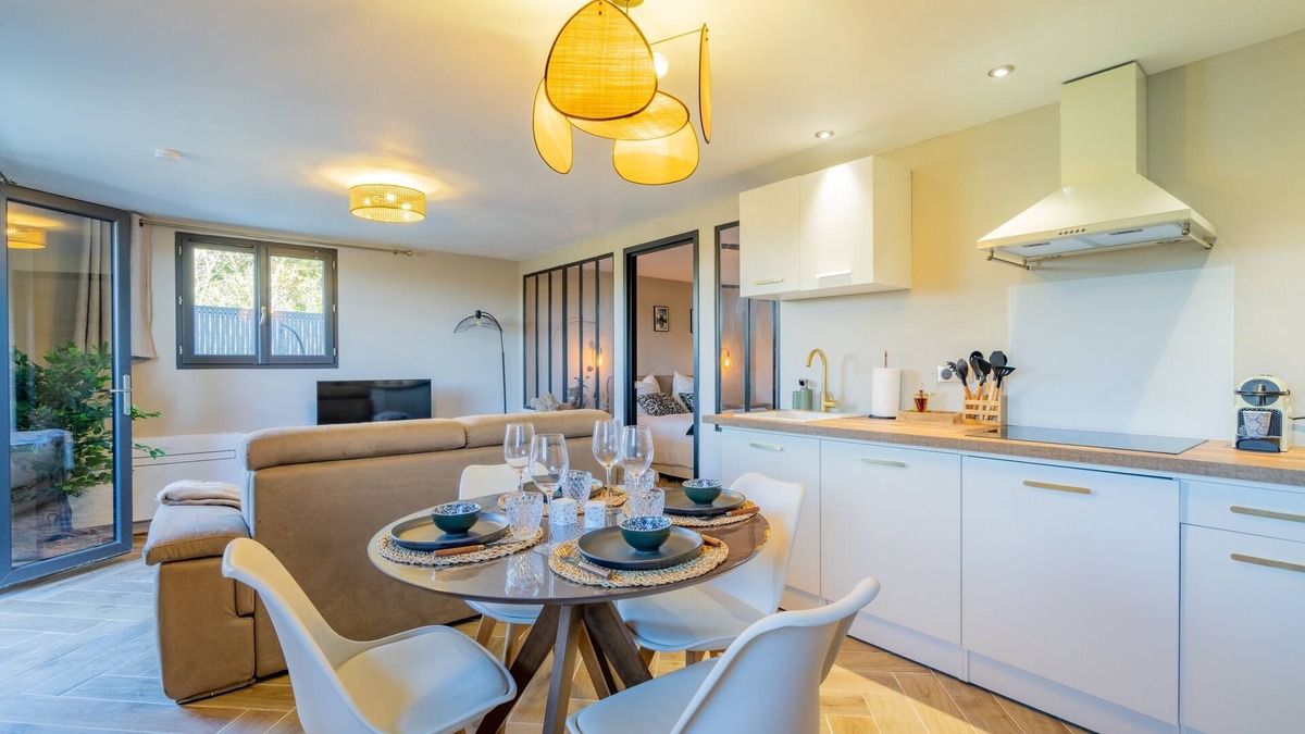 Roquefort-la-Bedoule Apartment | La Parenthèse en Provence - Appt Balnéothérapie