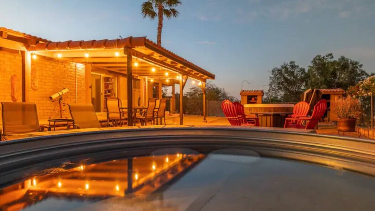 Borrego Springs House | La Paz - Adobe desert home on 6 acres, hot tub, cowboy pool, hiking