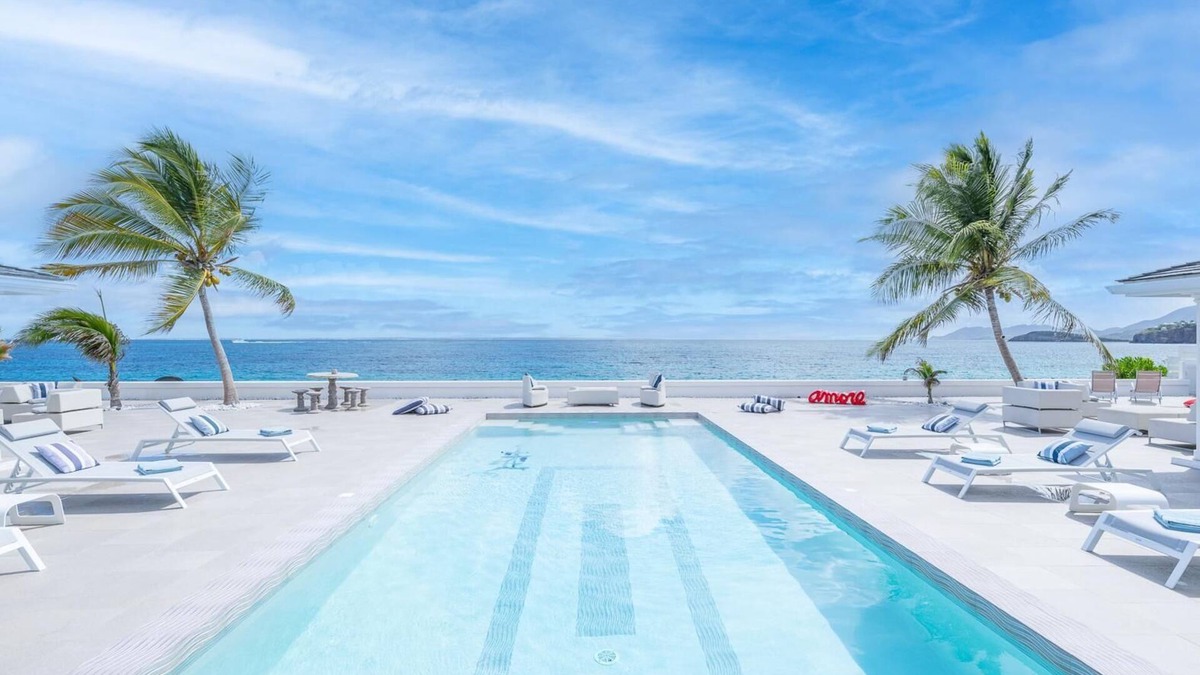 Les Terres Basses Villa | La Perla Palais - Luxury Villa on Private Beach