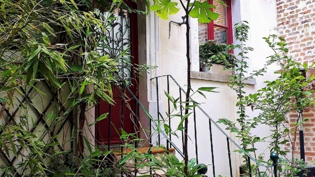 Charonne Apartment | La petite maison de Paris