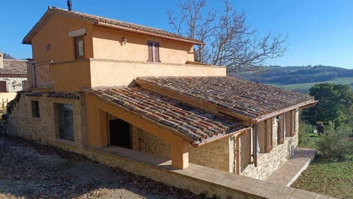 Loreto House | La Piccola fattoria
