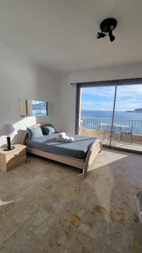 Le Ricanto Apartment | La plage à vos pieds, magnifique vue sur Ajaccio, pour 2 personnes