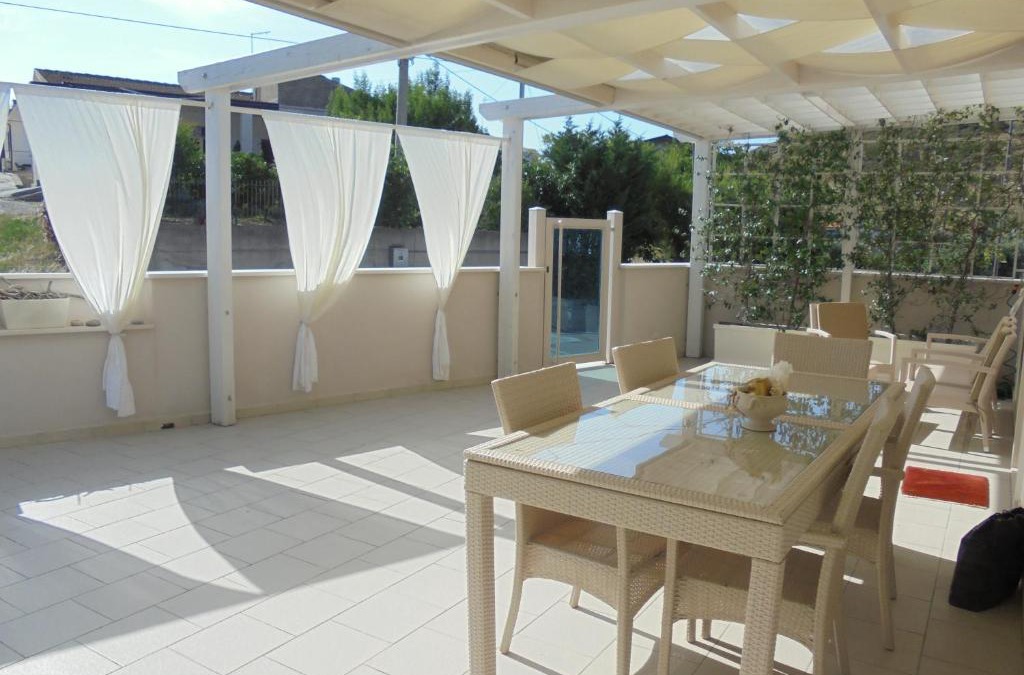 Rocca Imperiale House | La Poesia