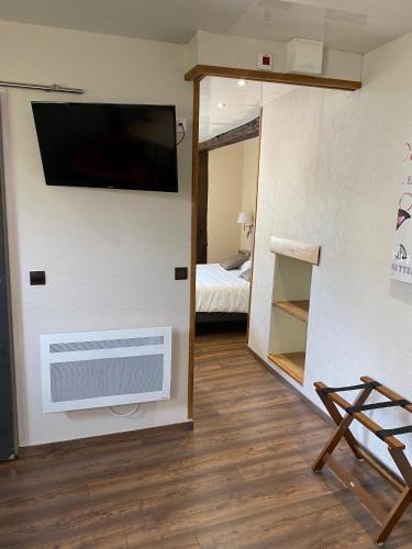 Senonches Hotel | La Pomme de Pin