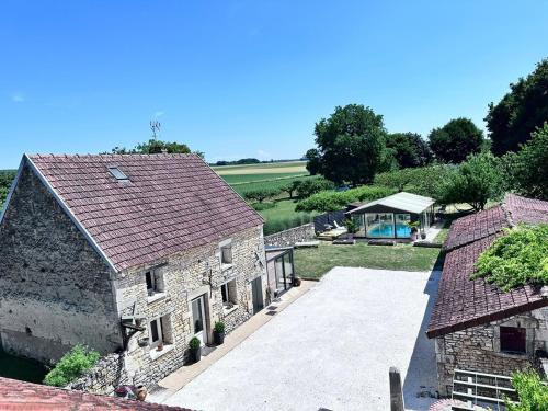 Lainsecq House | La Pompagne 12 personnes piscine privée et chauffée