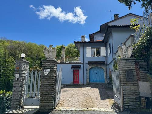 Favaro Apartment | La Porta Rossa