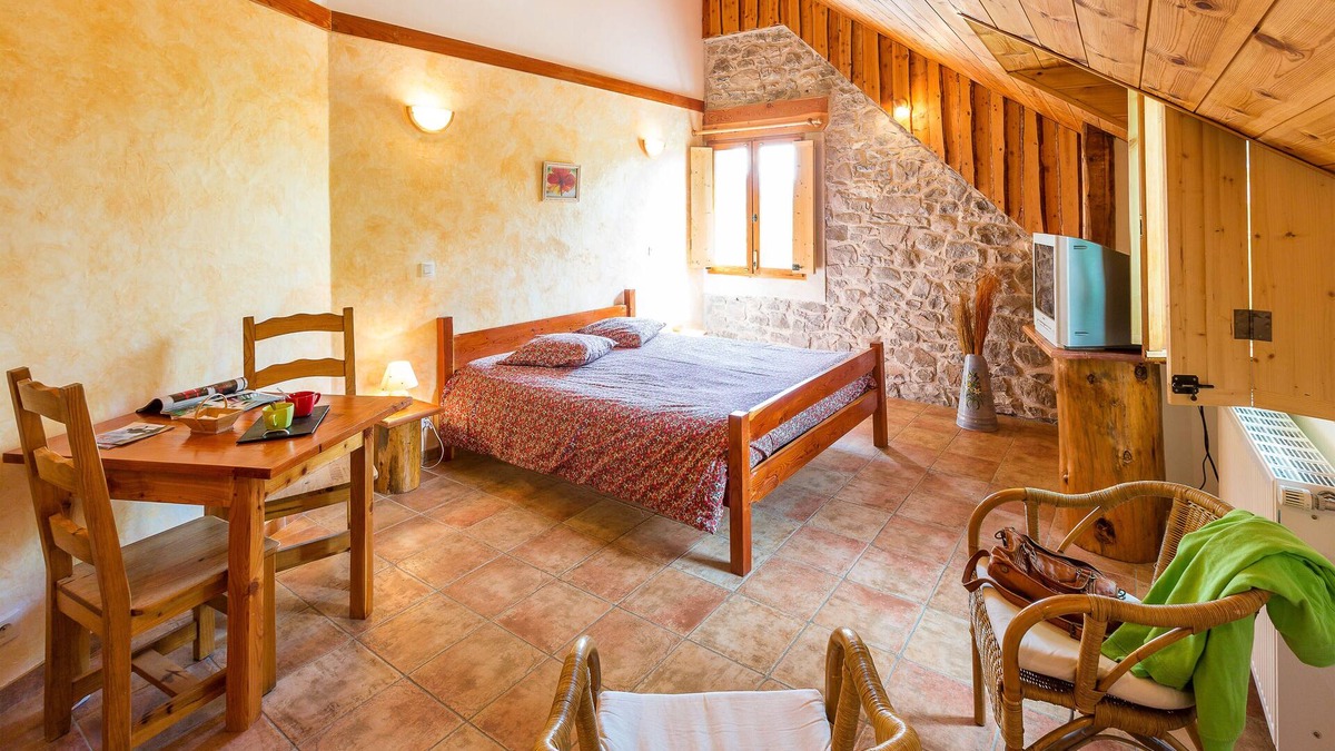 Saint-Jean-Saint-Nicolas Bed & Breakfast | La Primholstein double room