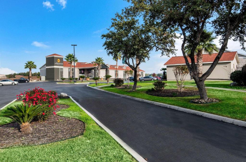 Southside Hotel | La Quinta Inn by Wyndham San Antonio Brooks City Base
