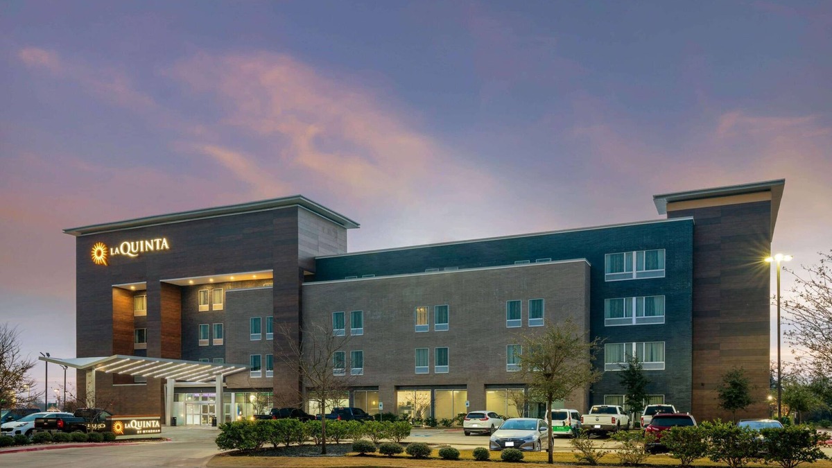 Wellborn Hotel | La Quinta Inn & Suites by Wyndham College Station South