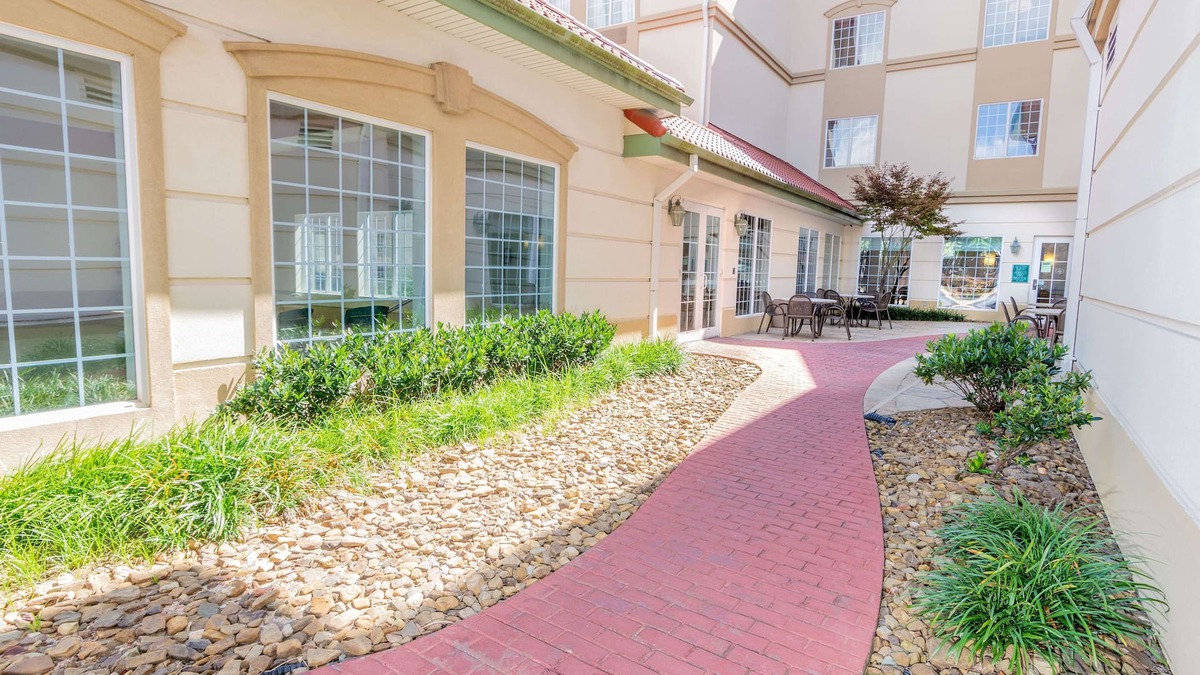 Bentonville Hotel | La Quinta Inn & Suites by Wyndham Bentonville