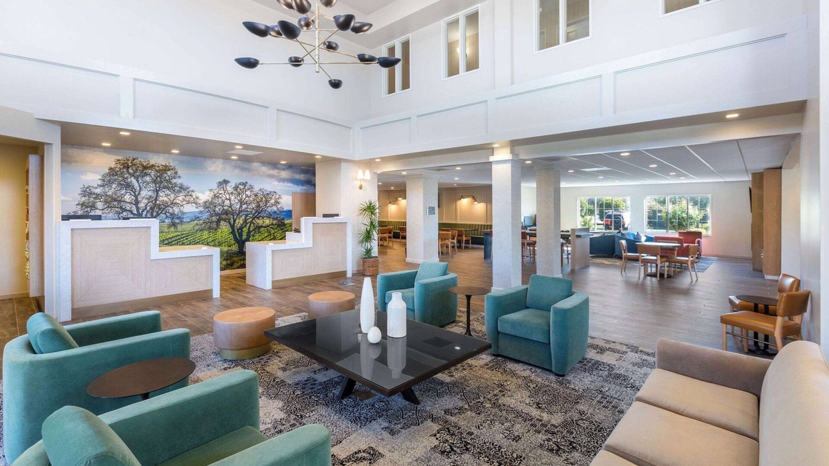 Paso Robles Hotel | La Quinta Inn & Suites by Wyndham Paso Robles