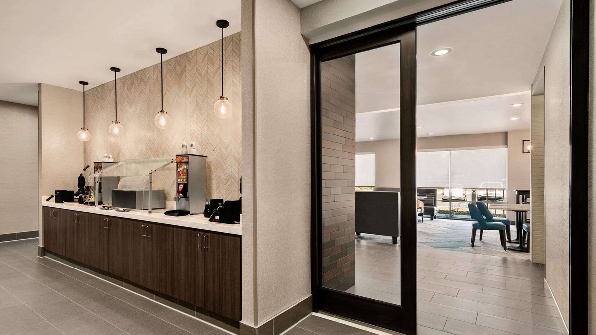 San Bernardino Hotel | La Quinta Inn & Suites by Wyndham San Bernardino
