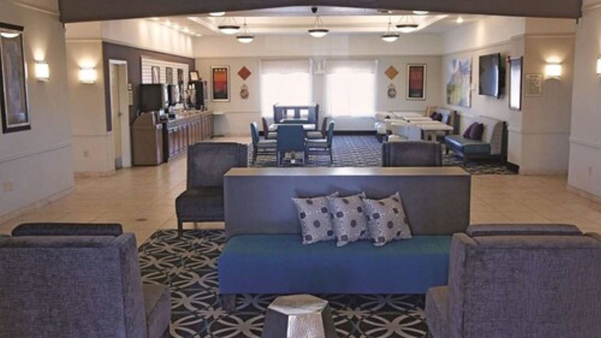 Brownwood Hotel | La Quinta Inn & Suites by Wyndham Brownwood