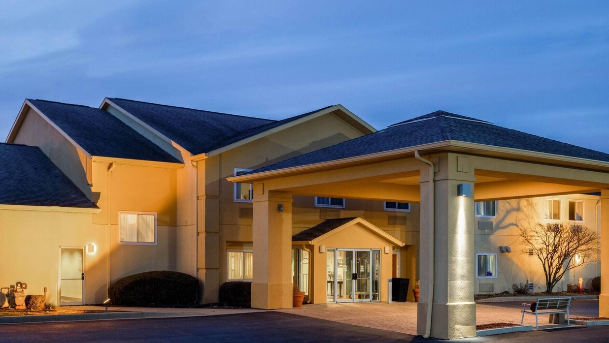 Frankfort Hotel | La Quinta Inn & Suites by Wyndham Frankfort