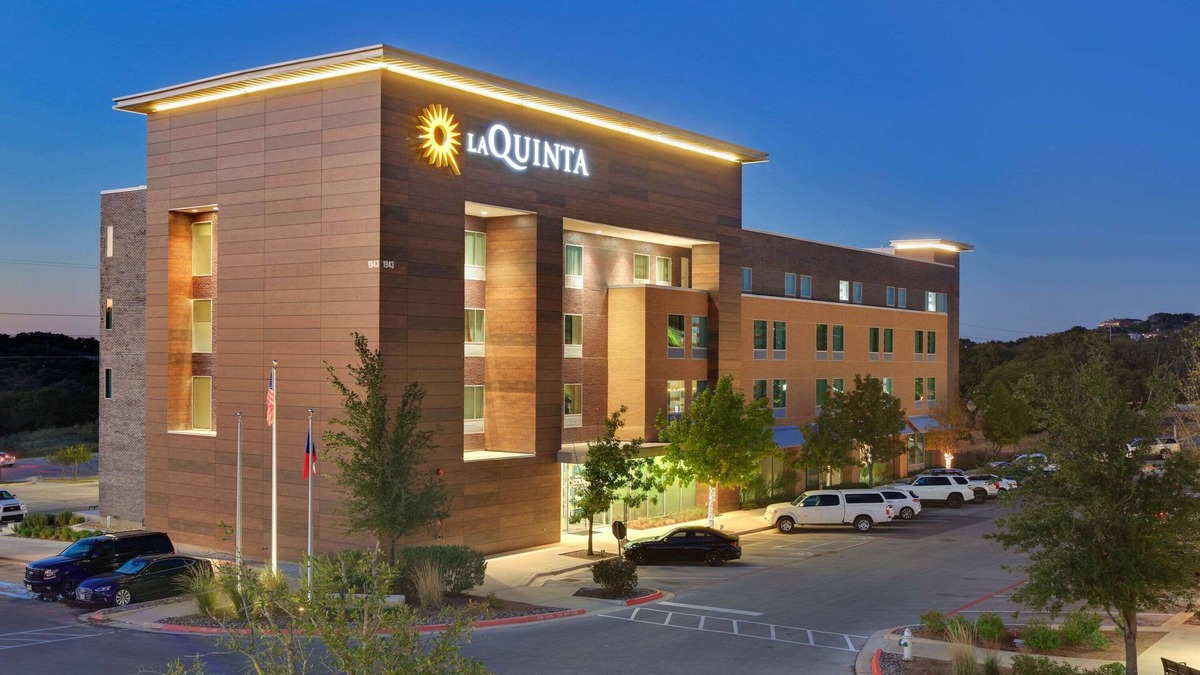 Lakeway Hotel | La Quinta Inn & Suites by Wyndham Lakeway