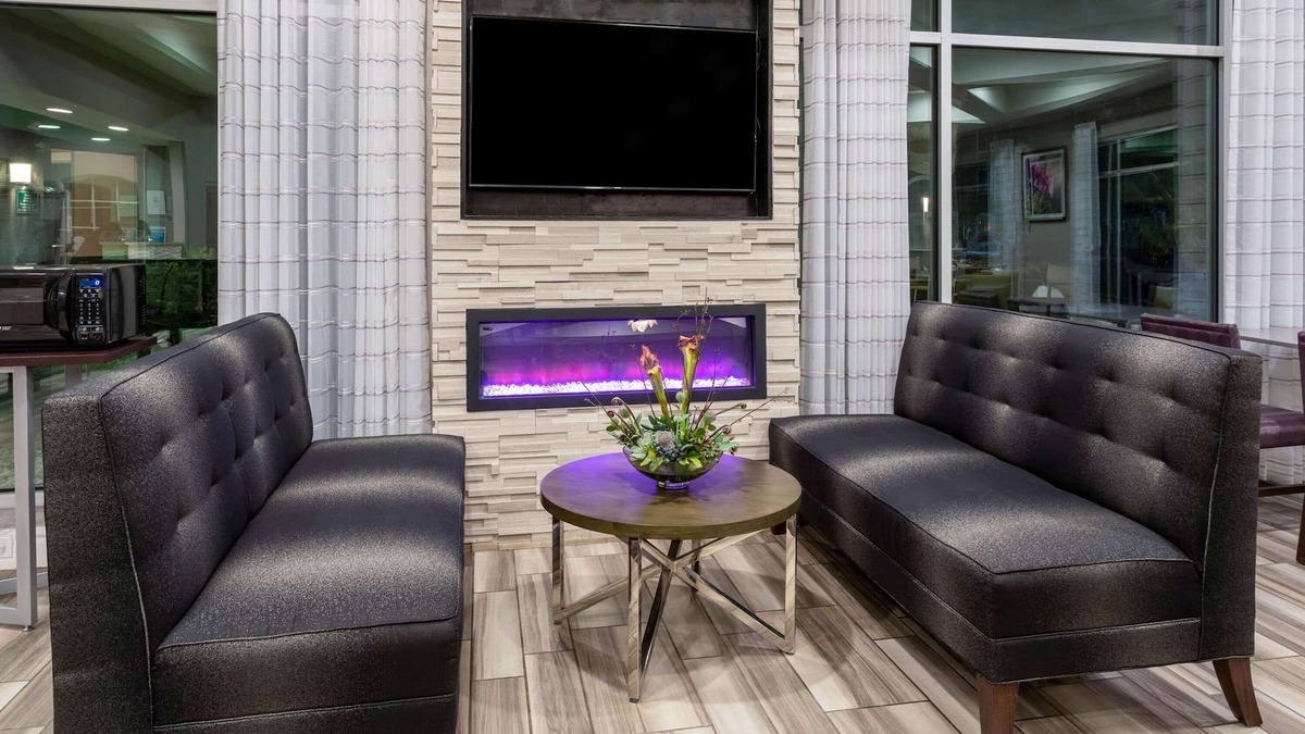 Louisville Hotel | La Quinta Inn & Suites by Wyndham Denver Boulder-Louisville