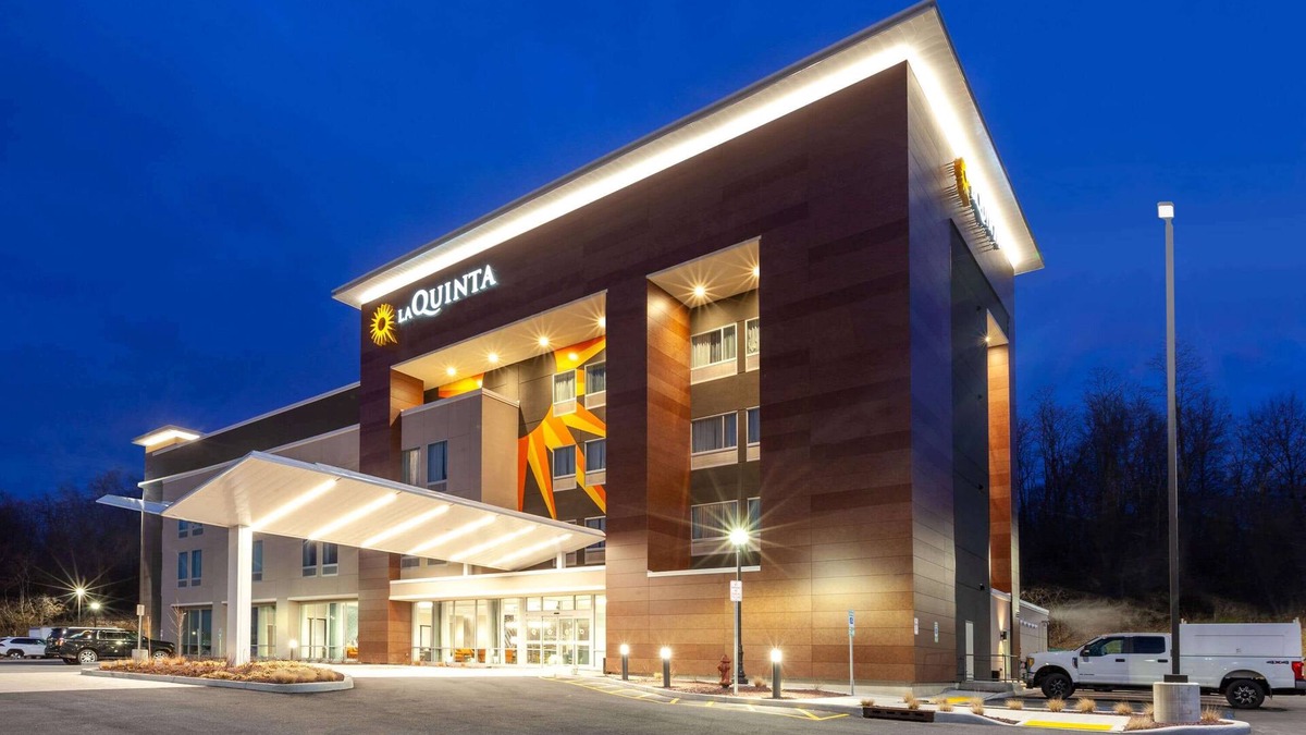 Scotchtown Hotel | La Quinta Inn & Suites by Wyndham Middletown-Goshen