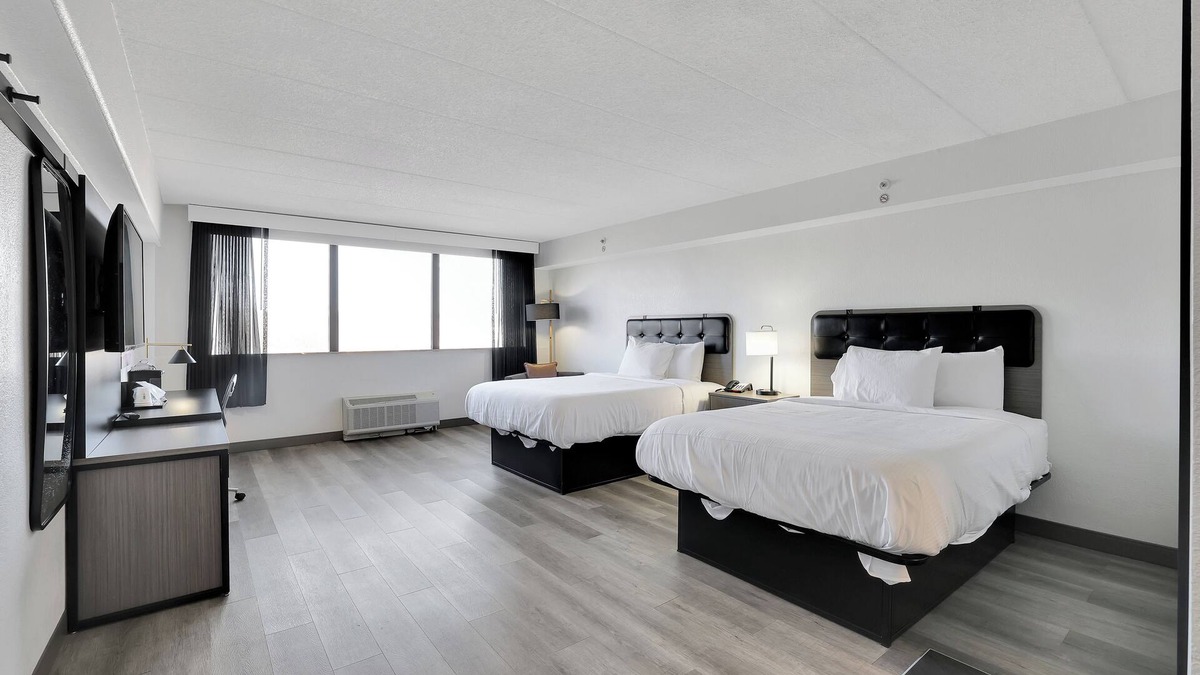Northeast Hotel | La Quinta Inn & Suites by Wyndham Washington DC-Capital/NoMA