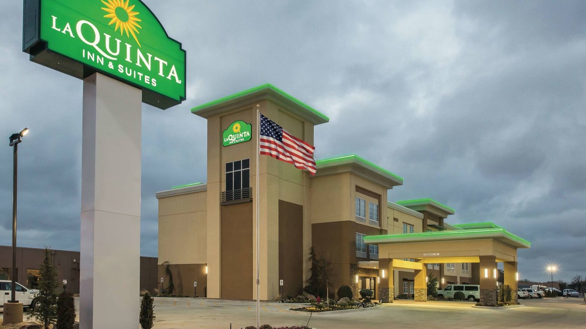Enid Hotel | La Quinta Inn & Suites by Wyndham Enid