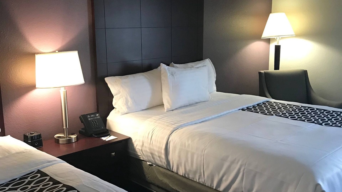 Aurora Hotel | La Quinta Inn & Suites by Wyndham Denver Aurora Medical