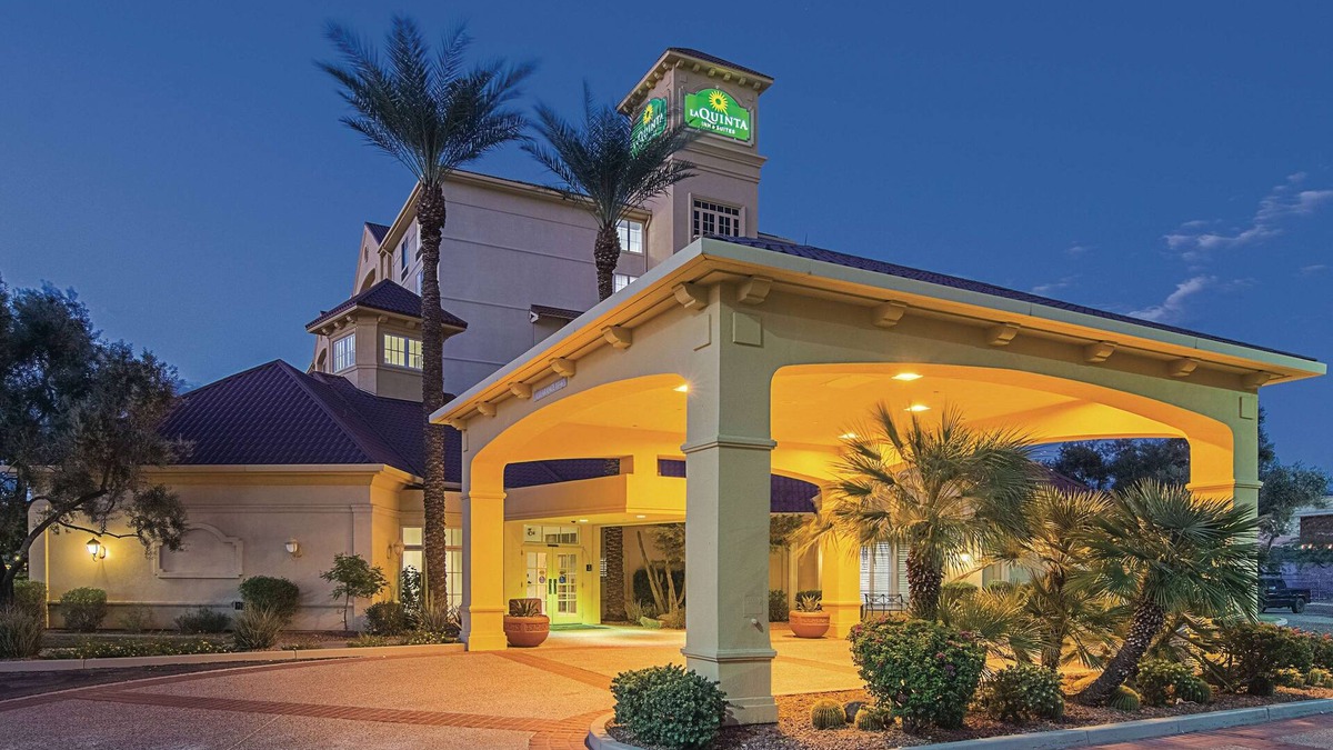 Mesa Hotel | La Quinta Inn & Suites by Wyndham Phoenix Mesa West
