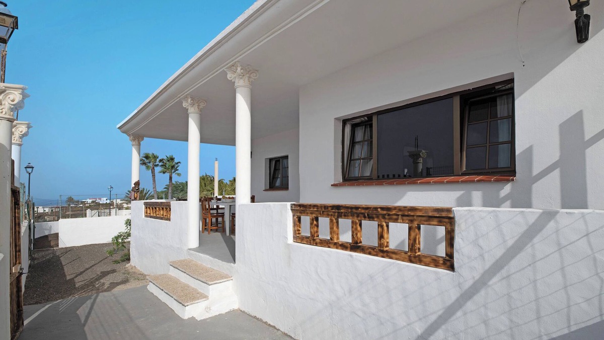 Soo House | "La Ratona" with Sea View, Garden & Wi-Fi