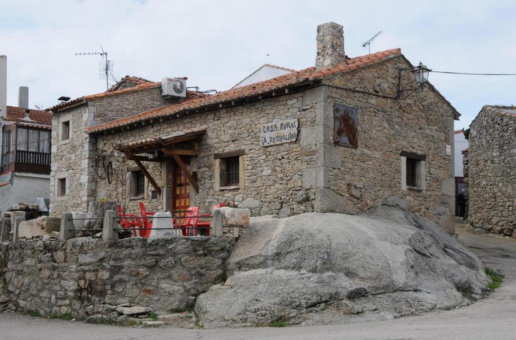 Cabeza del Caballo House | La Resbalina Casa Rural