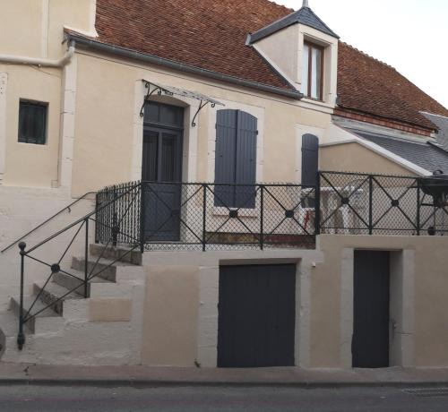 Sancerre House | La Ribote