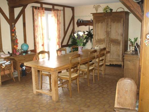 Corneville-sur-Risle Bed & Breakfast | La Risloise