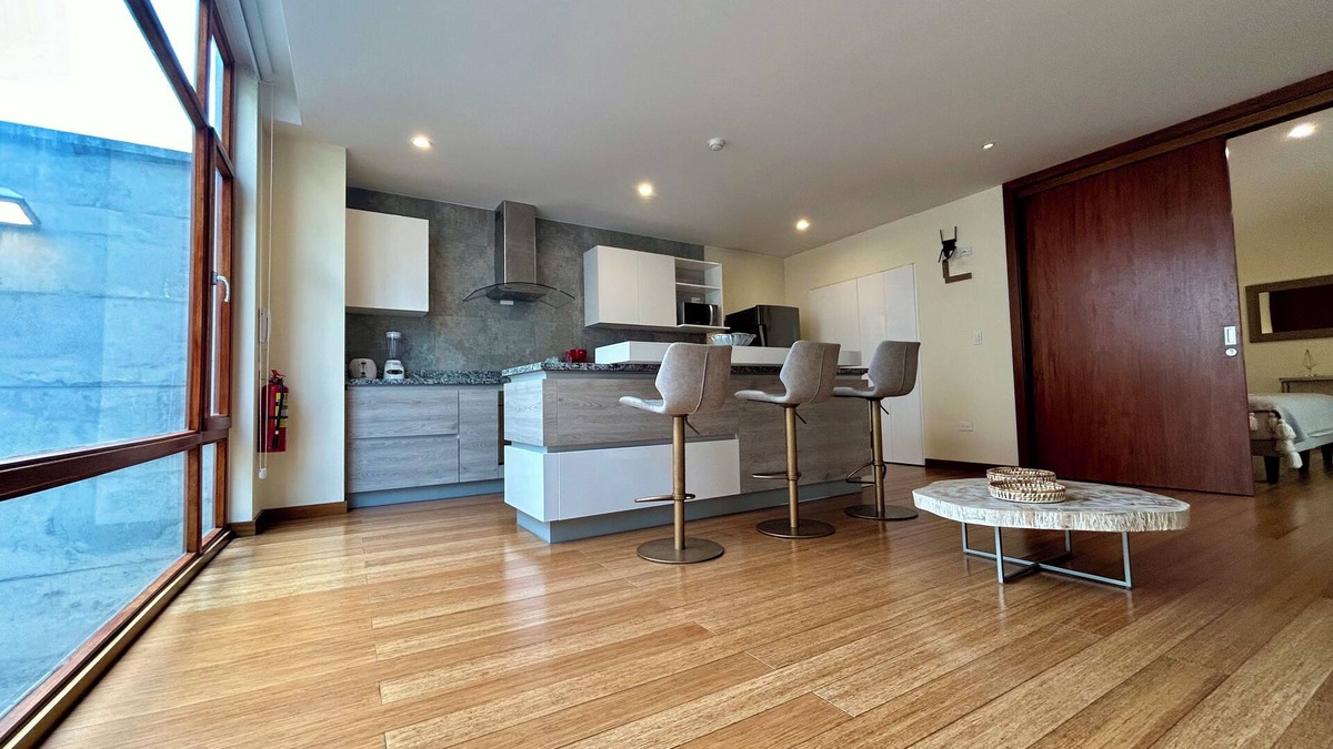 Quito Historic Center Apartment | La Ronda 431 - Apt. #105