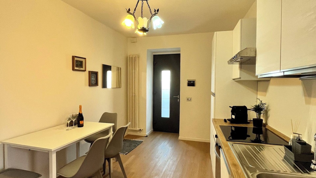 Monselice Apartment | La Rosa - Comfort & Charm in the Town Center