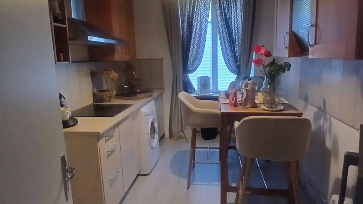 Belfort Apartment | La Roseraie summer garden apartment, quiet and functional