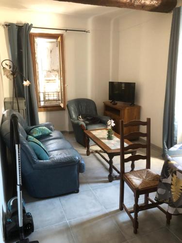 Puget-Theniers Apartment | La ROUDOULE